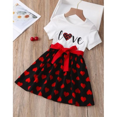 Toddler Girls Heart & Letter Graphic Belted Dress