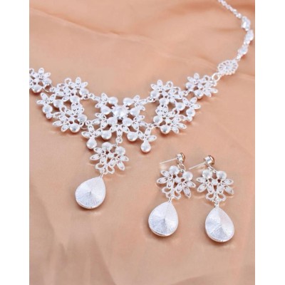 3pcs Rhinestone Decor Necklace & Earrings